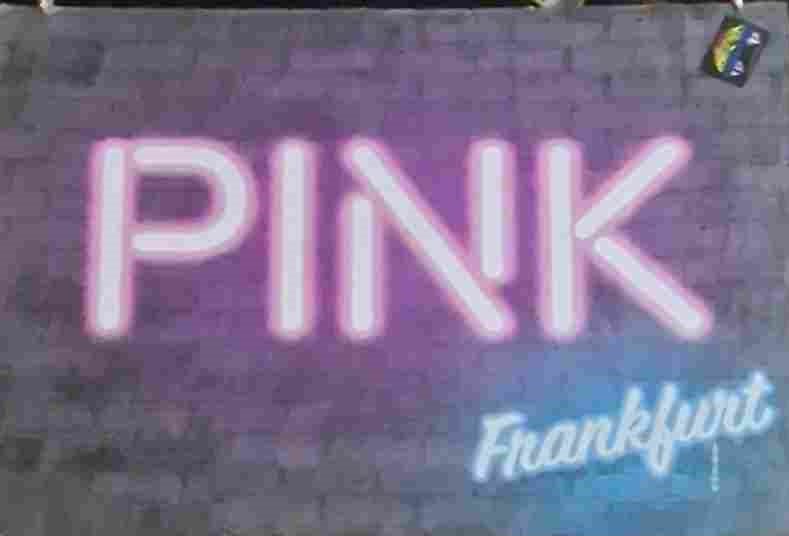 Pink Frankfurt Logo in pinker Schrift